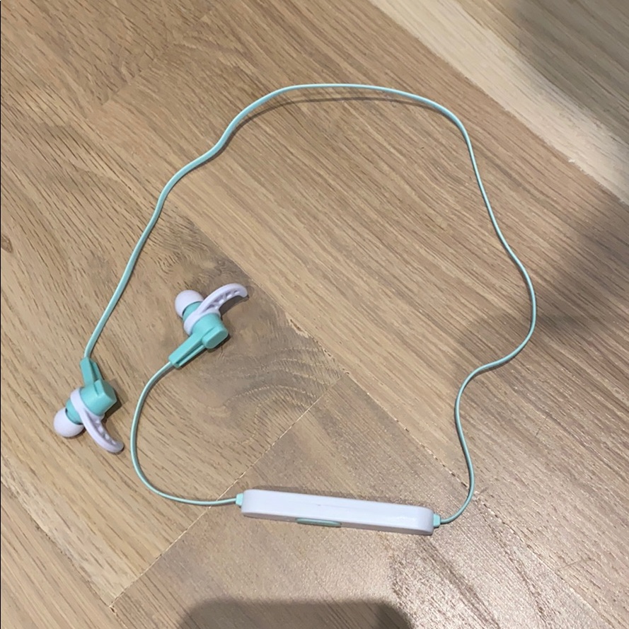 Bluetooth Earbuds